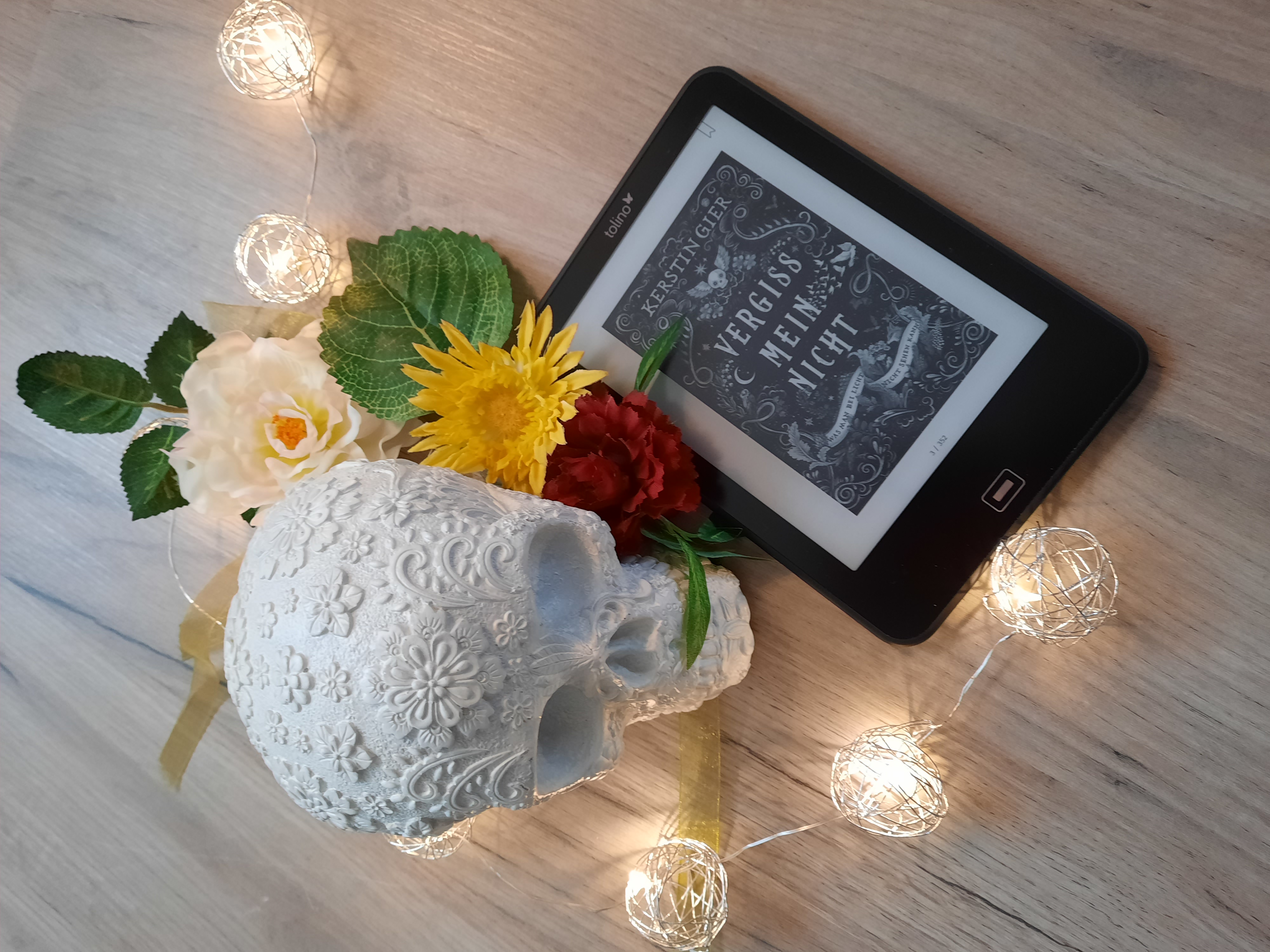 Rezension // Kerstin Gier – Vergissmeinnicht: Was man bei Licht nicht sehen kann (Vergissmeinnicht #1)