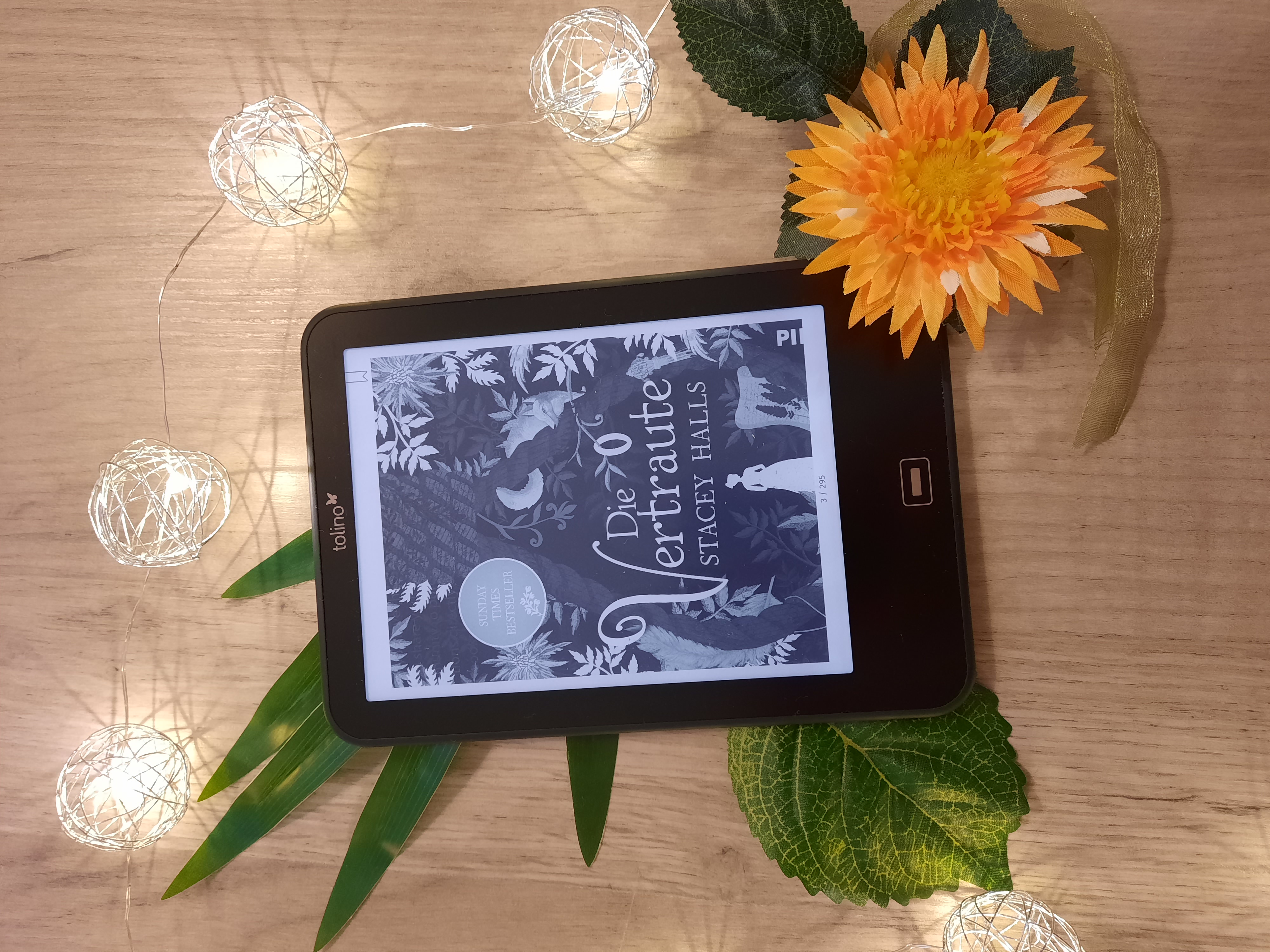 Rezension // Stacey Halls – Die Vertraute